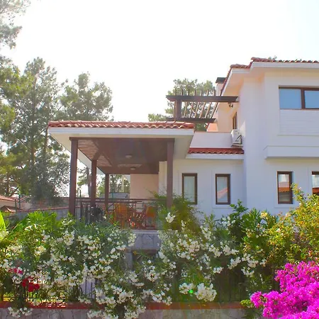 Silverhill 1 With Private Pool 빌라 Cedit